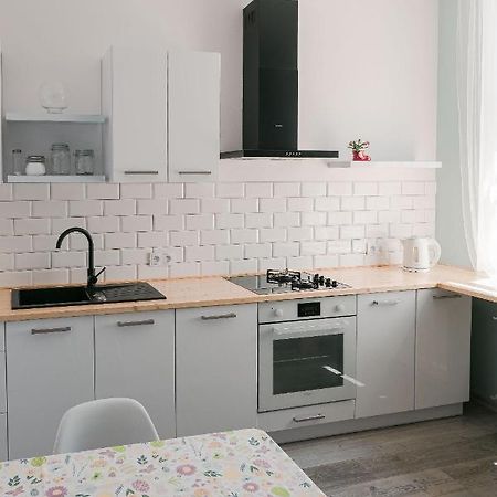 Appartement Apartament Mietowy à Ustrzyki Dolne Extérieur photo