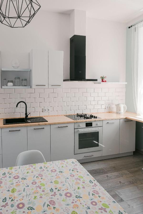 Appartement Apartament Mietowy à Ustrzyki Dolne Extérieur photo